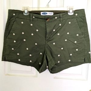Old Navy Everyday Shorts 12 w/Embroidered Daisys
